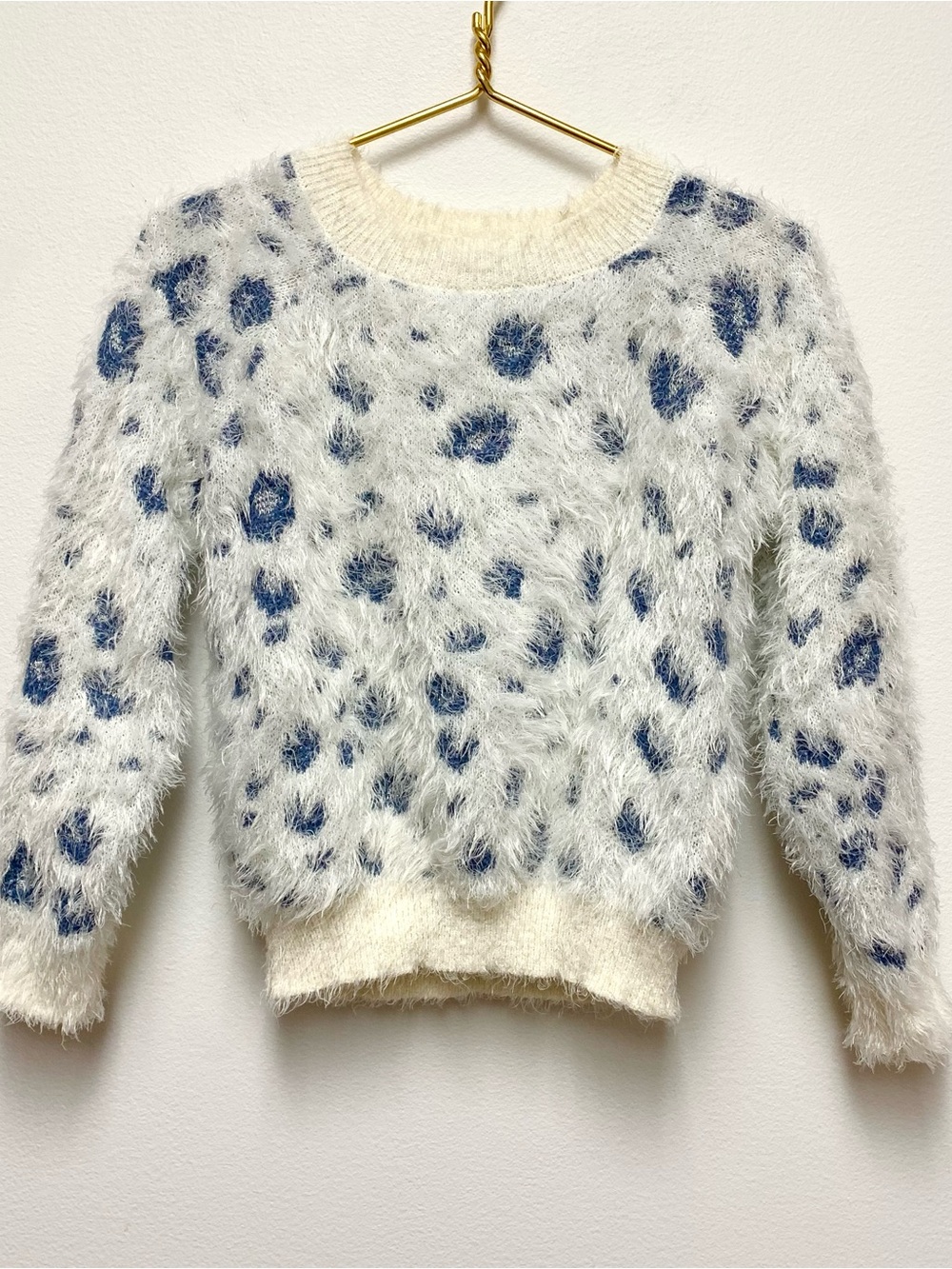 Freshman 1996 Fuzzy Eyelash Leopard Print Sweater Size XS Cream Blue Cozy
